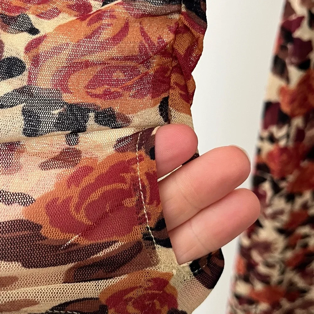 Banana Republic floral printed mesh maxi dress sz medium 8-10 thumbholes - Picture 8 of 11